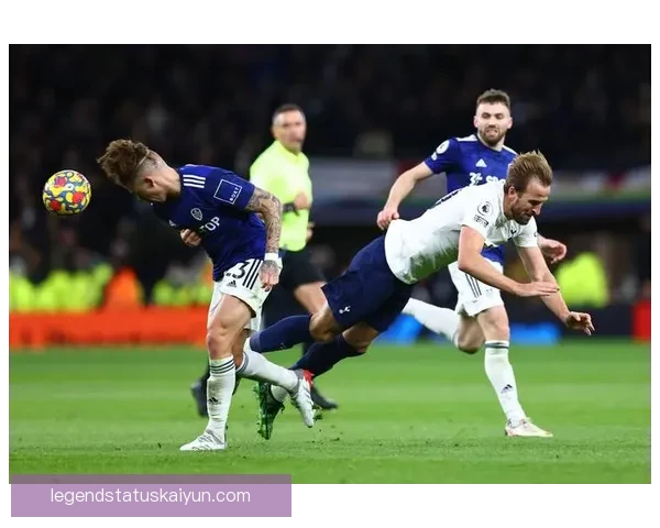 英超阿克状态回暖，近期表现稳健引关注