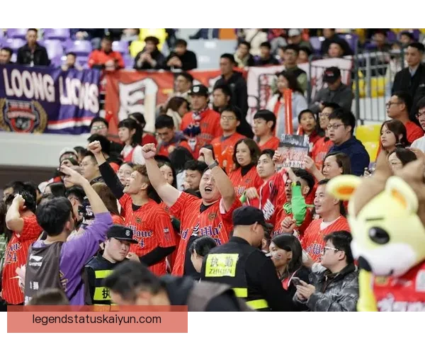 泰国国家队球迷热情高涨，主场氛围持续升温